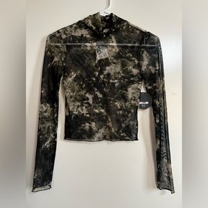 Multi Color Mesh Cropped L-Sleeve